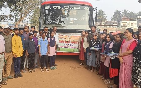 ಕುಶಾಲನಗರ : ಶಾಲಾ ಮಕ್ಕಳ ಕರ್ನಾಟಕ ದರ್ಶನ ಪ್ರವಾಸಕ್ಕೆ ಬಿಇಓ ಚಾಲನೆ;   ಪ್ರವಾಸವು ಮಕ್ಕಳಿಗೆ ಜೀವನದ ಅನುಭವ ನೀಡುತ್ತದೆ: ಬಿಇಓ ಕೃಷ್ಣಪ್ಪ