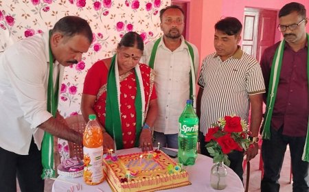 ಕಾರ್ಮಾಡು ರಾಮಮಂದಿರದಲ್ಲಿ ಜೆಡಿಎಸ್ ಯುವ ಘಟಕದ ರಾಜ್ಯಾಧ್ಯಕ್ಷ ನಿಖಿಲ್ ಕುಮಾರಸ್ವಾಮಿ ಅವರ ಹುಟ್ಟು ಹಬ್ಬಾಚರಣೆ