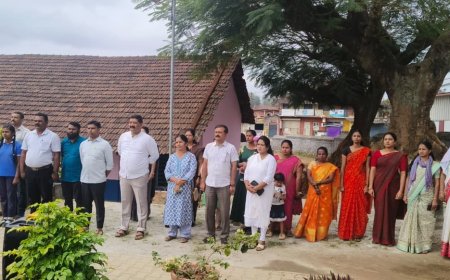 ಗೋಣಿಕೊಪ್ಪ: ಸರ್ಕಾರಿ ಮಾದರಿ ‌ಪ್ರಾಥಮಿಕ ಶಾಲೆಯಲ್ಲಿ ಸಂಭ್ರಮದ  ಗಣರಾಜ್ಯೋತ್ಸವ