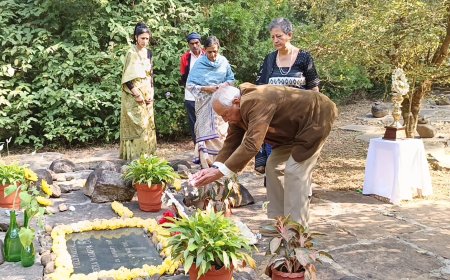 ರೋಶನಾರದಲ್ಲಿ ಫೀಲ್ಡ್ ಮಾಷ೯ಲ್ ಕಾಯ೯ಪ್ಪ ಅವರಿಗೆ ಭಾವಪೂಣ೯ ಪುಪ್ಪ ನಮನ