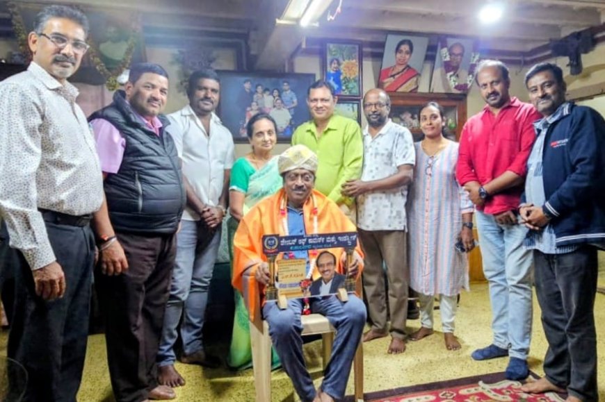 ಕುಶಾಲನಗರ  ಚೇಂಬರ್ ಆಫ್ ಕಾಮರ್ಸ್ ಮಾಜಿ ಅಧ್ಯಕ್ಷ ಎಸ್.ಕೆ.ಸತೀಶ್ ಅವರಿಗೆ ಸನ್ಮಾನ