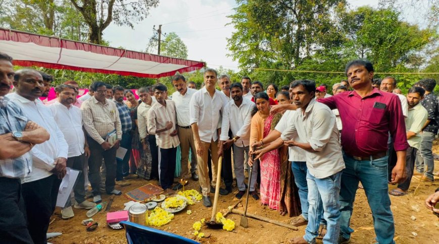ಕೆದಮುಳ್ಳೂರುವಿನಲ್ಲಿ 16.83 ಕೋಟಿ ಅನುದಾನದಲ್ಲಿ ಮೊರಾರ್ಜಿ ದೇಸಾಯಿ ವಸತಿ ಶಾಲೆ ಕಟ್ಟಡಕ್ಕೆ ಶಾಸಕ ಎ.ಎಸ್ ಪೊನ್ನಣ್ಣ ಭೂಮಿ ಪೂಜೆ