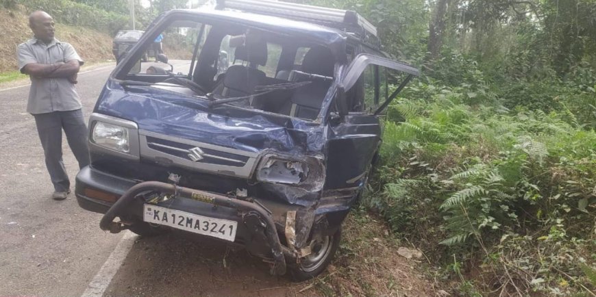 ಹಾಕತ್ತೂರು–ಮರಗೋಡು ರಸ್ತೆಯ ಬಕ್ಕದಲ್ಲಿ  ಅಪಘಾತ: ಬೈಕ್ ಸವಾರನಿಗೆ ಗಂಭೀರ ಗಾಯ