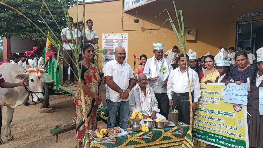ಕೂಡ್ಲೂರು ಸರ್ಕಾರಿ  ಪ್ರೌಢಶಾಲೆಯಲ್ಲಿ ಸಂಕ್ರಾಂತಿ ಸಂಭ್ರಮ:   ಎತ್ತಿನ ಗಾಡಿಯೊಂದಿಗೆ ಕಳೆಗಟ್ಟಿದ  ಸಂಕ್ರಾಂತಿ ಸಂಭ್ರಮ