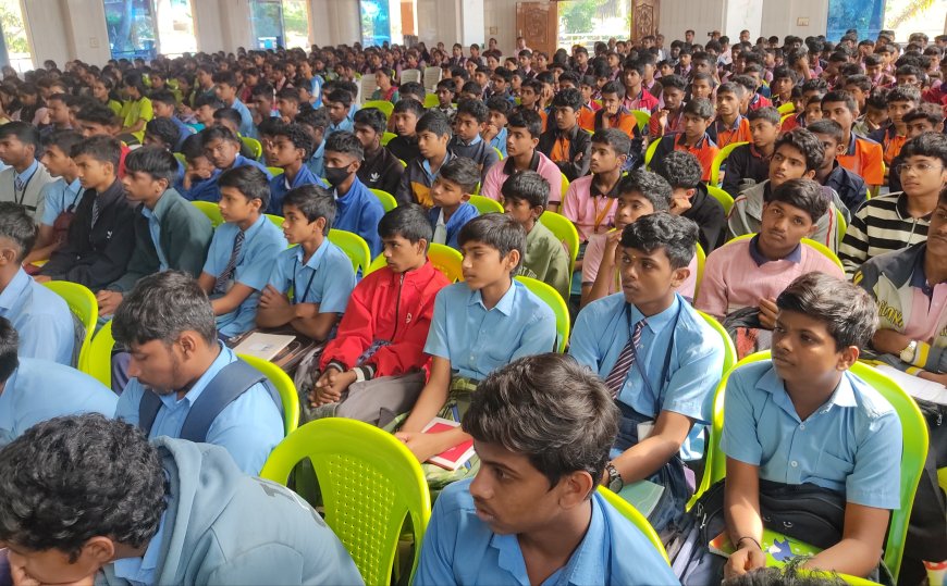 ಆತ್ಮಸ್ಥೈರ್ಯ ಇದ್ದರೆ ಮಾತ್ರ ಸಾಧನೆ ಮಾಡಲು ಸಾಧ್ಯ; ಹೈಕೋರ್ಟ್ ಹಿರಿಯ ವಕೀಲ ಎಚ್.ಎಸ್.ಚಂದ್ರಮೌಳಿ ; ವಿದ್ಯಾರ್ಥಿಗಳಿಗೆ ಪರೀಕ್ಷೆ ಎದುರಿಸುವ ಕುರಿತು ನಡೆದ ನಾನು ಮತ್ತು ಪರೀಕ್ಷೆ ಕಾರ್ಯಾಗಾರ