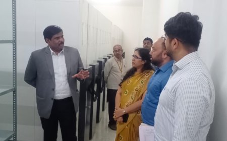 ಮಡಿಕೇರಿ ತಹಶೀಲ್ದಾರರ ಕಚೇರಿಗೆ ಜಿಲ್ಲಾಧಿಕಾರಿ ಎಸ್.ಜೆ.ಸೋಮಶೇಖರ್ ಭೇಟಿ