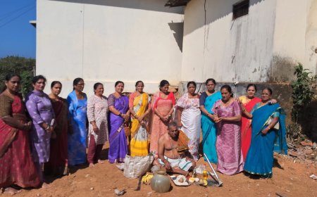 ವಿರಾಜಪೇಟೆ:ಕೊಡಗು ಮಹಿಳಾ ಸಹಕಾರ ಸಂಘದಲ್ಲಿ ಹೈಟೆಕ್ ಶೌಚಾಲಯದ ನಿರ್ಮಾಣ ಕಾಮಗಾರಿಗೆ ಭೂಮಿ ಪೂಜೆ