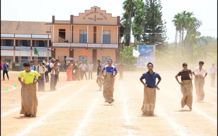 ವಿರಾಜಪೇಟೆಯಲ್ಲಿ ಗುರುವಾರ ತಾಲೂಕು ಮಟ್ಟದ ಜಾನಪದ ಗ್ರಾಮೀಣ ಕ್ರೀಡೋತ್ಸವ