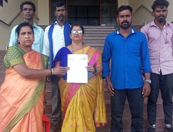 ವಿವಿಧ ಬೇಡಿಕೆಗಳ ಈಡೇರಿಕೆಗೆ ಆಗ್ರಹಿಸಿ ದಲಿತ ಸಂಘರ್ಷ ಸಮಿತಿಯಿಂದ ಪ್ರತಿಭಟನೆ