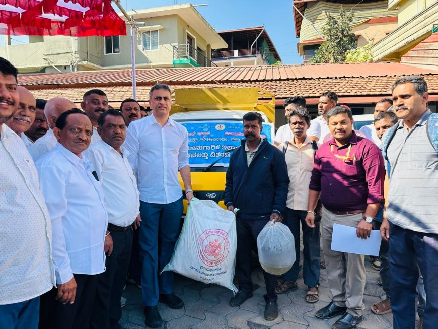 ಮೀನುಗಾರಿಕೆ ಇಲಾಖೆಯಿಂದ ವಿವಿಧ ಅರ್ಹ ಫಲಾನುಭವಿಗಳಿಗೆ ವಿವಿಧ ಸವಲತ್ತುಗಳನ್ನು ವಿತರಿಸಿದ ಶಾಸಕ ಎಎಸ್ ಪೊನ್ನಣ್ಣ