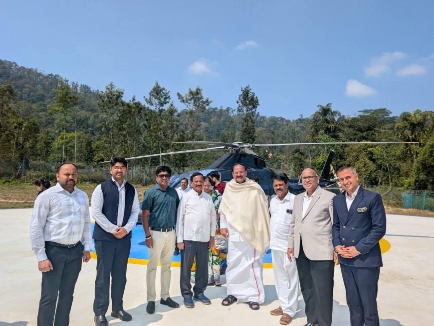 ಮಾಜಿ ಉಪರಾಷ್ಟ್ರಪತಿ ವೆಂಕಯ್ಯ ನಾಯ್ಡು ಅವರನ್ನು ಸ್ವಾಗತಿಸಿದ ಮಾಜಿ ಶಾಸಕದ್ವಯರು