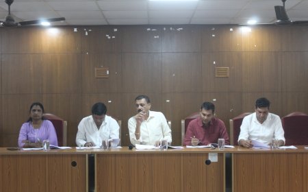 ಗ್ಯಾರಂಟಿ ಯೋಜನೆ ಅನುಷ್ಠಾನ ಪ್ರಾಧಿಕಾರ ಸಮಿತಿ ಸಭೆ ಜಿಲ್ಲೆಯ ಅಗತ್ಯ ಇರುವ ಕಡೆ ಸರ್ಕಾರಿ ಬಸ್ಸು ಕಲ್ಪಿಸಿ: ಧರ್ಮಜ ಉತ್ತಪ್ಪ