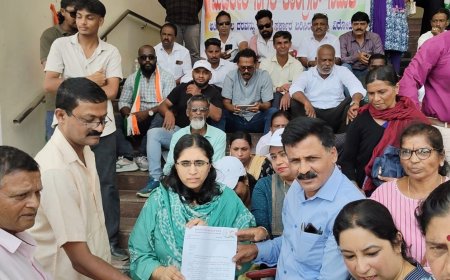 ಅಡುಗೆ ಅನಿಲ ಬೆಲೆ ಏರಿಕೆ ಖಂಡಸಿ ಮಡಿಕೇರಿ ನಗರ ಕಾಂಗ್ರೆಸ್ ಪ್ರತಿಭಟನೆ