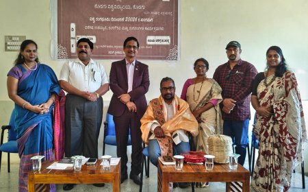 ರಂಗಭೂಮಿಯು ಸಮಾಜದ ಜೀವಂತ ದರ್ಪಣ: ಕುಲಪತಿ ಪ್ರೊ. ಅಶೋಕ ಸಂಗಪ್ಪ ಆಲೂರ ಅಭಿಪ್ರಾಯ