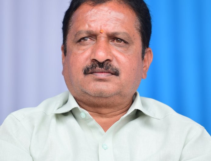 ಬಸವಣ್ಣ ಹಾಗೂ ಅಕ್ಕಮಹಾದೇವಿಯವರ ವಿರುದ್ಧ ಅವಹೇಳನಕಾರಿ ಪೋಸ್ಟ್ ಹಾಕಿರುವ ಕಿಡಿಗೇಡಿಯನ್ನು ಬಂಧಿಸುವಂತೆ  ಎಸ್.ಮಹೇಶ್ ಆಗ್ರಹ