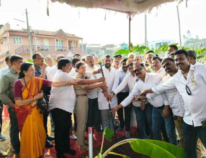 ಕುಶಾಲನಗರ : ರೂ.2.04 ಕೋಟಿ ವೆಚ್ಚದ ನೂತನ ಸಂಚಾರಿ ಪೊಲೀಸ್ ಠಾಣೆ  ಕಟ್ಟಡದ ಶಂಕುಸ್ಥಾಪನೆ