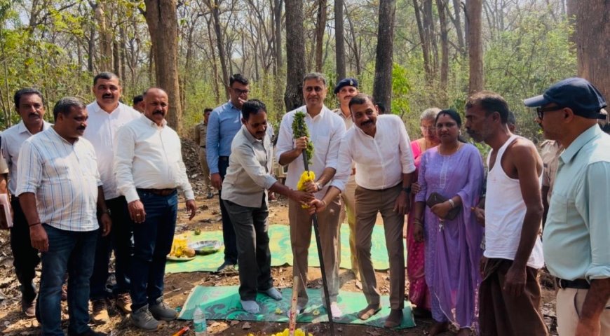 ತಿತಿಮತಿ; ರೈಲ್ವೆ ಬ್ಯಾರಿಕೇಡ್ ಅಳವಡಿಸುವ ಕಾಮಗಾರಿಗೆ ಶಾಸಕ ಎಎಸ್ ಪೊನ್ನಣ್ಣ ಚಾಲನೆ