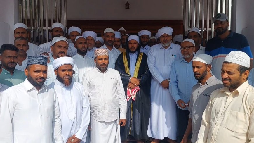 ಕೊಳಕೇರಿ ಜುಮಾ ಮಸೀದಿಯಲ್ಲಿ ಮುಸಲ್ಮಾನ ಬಾಂಧವರಿಂದ ಸಂಭ್ರಮದ ಪವಿತ್ರ ರಂಝಾನ್ ಹಬ್ಬಾಚರಣೆ