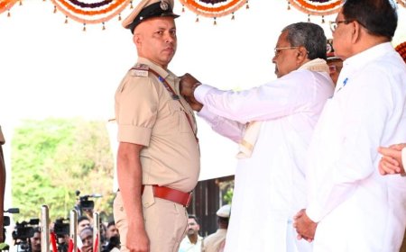 ಮುಖ್ಯಮಂತ್ರಿಗಳ ಪದಕ ಸ್ವೀಕರಿಸಿದ ಕುಪ್ಪೋಡಂಡ ಎ. ರಫೀಕ್