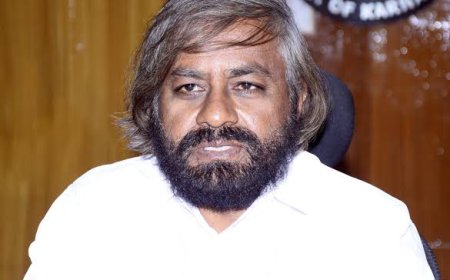 ಶೋಧ ಕಾರ್ಯಾಚರಣೆ ಮಾಡಿದ ಅಧಿಕಾರಿ, ಸಿಬ್ಬಂದಿಗೆ ಅಭಿನಂದನೆ:   ಚಾರಣಕ್ಕೆ ತೆರಳಿ ಕಾಣೆಯಾಗಿದ್ದ ಯುವತಿ ಪತ್ತೆ, ಸುರಕ್ಷಿತ: ಅರಣ್ಯ ಸಚಿವ ಈಶ್ವರ ಖಂಡ್ರೆ ಹೇಳಿಕೆ