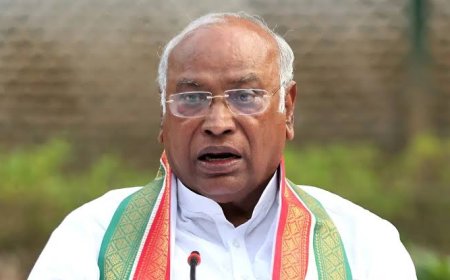 ಪೊನ್ನಂಪೇಟೆ; ಮಲ್ಲಿಕಾರ್ಜನ ಖರ್ಗೆ ವಿರುದ್ಧ ಪೋಸ್ಟ್ , ಮಹಿಳೆಯ ವಿಚಾರಣೆ