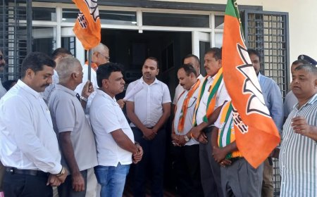 ಸ್ಥಳೀಯ ಸಂಸ್ಥೆಗಳ ಚುನಾವಣೆ ನಡೆಸಲು ಆಗ್ರಹಿಸಿ ಮಡಿಕೇರಿಯಲ್ಲಿ ಬಿಜೆಪಿ‌ ಪ್ರತಿಭಟನೆ