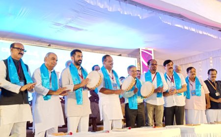 ಮಡಿಕೇರಿಯಲ್ಲಿ ಕೊಡಗು ಜಿಲ್ಲಾ ಬ್ಯಾರಿ ಮೊದಲ ಸಾಹಿತ್ಯ ಸಮ್ಮೇಳನ; ಬ್ಯಾರಿ ಸಮುದಾಯ ಭವನ ನಿರ್ಮಾಣಕ್ಕೆ 1 ಕೋಟಿ ರೂ ಅನುದಾನ: ಯು.ಟಿ.ಖಾದರ್