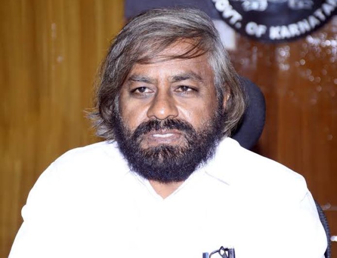 ಶೋಧ ಕಾರ್ಯಾಚರಣೆ ಮಾಡಿದ ಅಧಿಕಾರಿ, ಸಿಬ್ಬಂದಿಗೆ ಅಭಿನಂದನೆ:   ಚಾರಣಕ್ಕೆ ತೆರಳಿ ಕಾಣೆಯಾಗಿದ್ದ ಯುವತಿ ಪತ್ತೆ, ಸುರಕ್ಷಿತ: ಅರಣ್ಯ ಸಚಿವ ಈಶ್ವರ ಖಂಡ್ರೆ ಹೇಳಿಕೆ