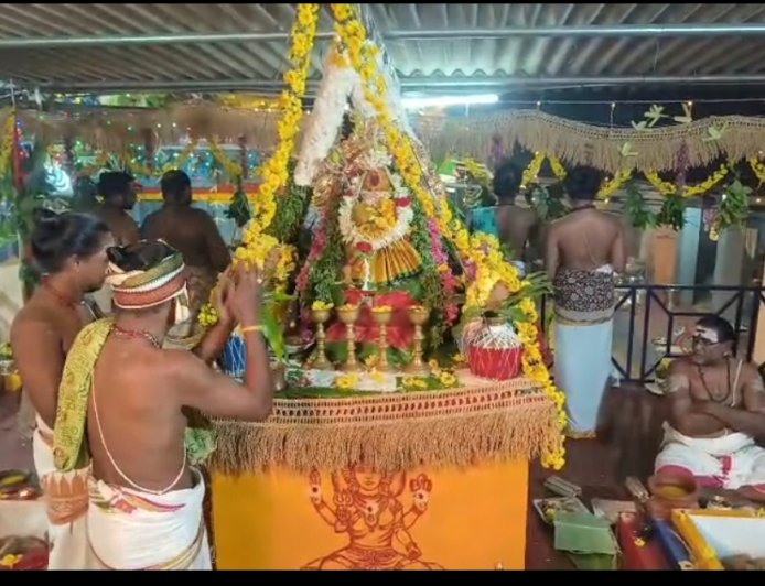 ಶ್ರೀ ದಕ್ಷಿಣಾ ಮಾರಿಯಮ್ಮ ದೇವಸ್ಥಾನದಲ್ಲಿ ಕುಂಭಾಭಿಷೇಕಕ್ಕೆ ಚಾಲನೆ