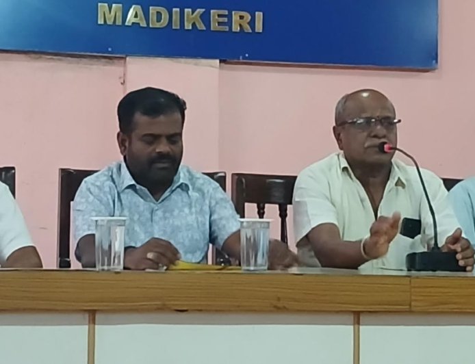 ಮೇ 05 ರಂದು ಕರ್ಣಂಗೇರಿ ಶ್ರೀ ರಾಜರಾಜೇಶ್ವರಿ ದೇವಾಲಯದಲ್ಲಿ ರಥೋತ್ಸವ