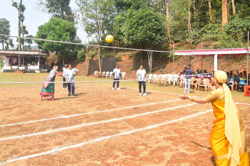ಚೆಟ್ಟಳ್ಳಿಯಲ್ಲಿ ಜೋಮಾಲೆ ಕೊಡವ ಪೊಮ್ಮಕ್ಕಡ ಕೂಟದಿಂದ ಅಂತರ ಕೊಡವ ಪೊ್ಮ್ಮಕ್ಕಡ ಥ್ರೋಬಾಲ್ ಪಂದ್ಯಾಟ;  ಮಹಿಳೆಯರಿಗಾಗಿನ ಕ್ರೀಡಾಪಂದ್ಯಾವಳಿಗಳು ಭಾಂಧವ್ಯ ವೖದ್ದಿಗೆ ಸಹಕಾರಿ; ವೀಣಾ ಅಚ್ಚಯ್ಯ