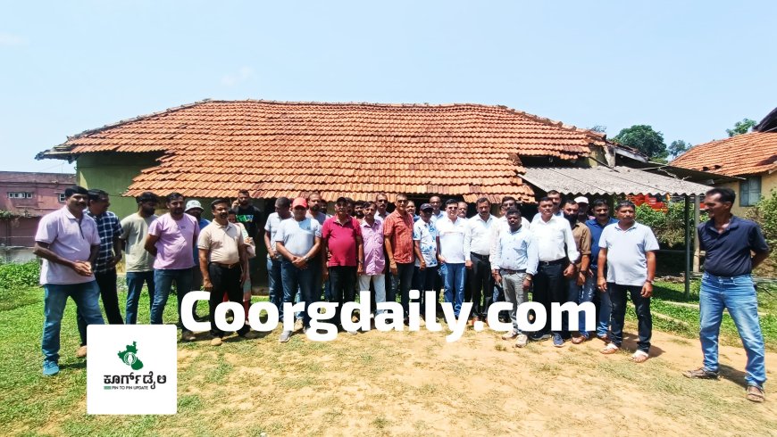 ನಾಪೋಕ್ಲು ವ್ಯಾಪ್ತಿಯಲ್ಲಿ ನಿರಂತರ ವಿದ್ಯುತ್ ಸಮಸ್ಯೆ ;  ಚೆಸ್ಕಾಂ ಕಚೇರಿ ಎದುರು ಪ್ರತಿಭಟನೆ