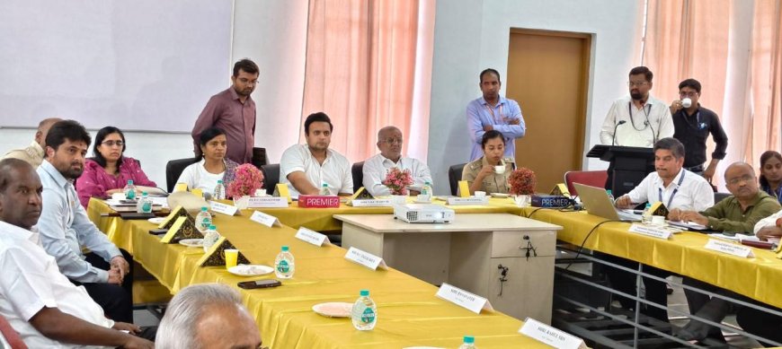 ವಿಮಾನ ನಿಲ್ದಾಣ ವಿಸ್ತರಣೆ ಯೋಜನೆ ಕಾರ್ಯ ತ್ವರಿತಗೊಳಿಸಲು ಸಂಸದರ ಸೂಚನೆ;  ವಿಮಾನ ನಿಲ್ದಾಣ ಅಭಿವೃದ್ಧಿ ಪರಿಶೀಲನಾ ಸಭೆ ನಡೆಸಿದ ಯದುವೀರ್ ಒಡೆಯರ್