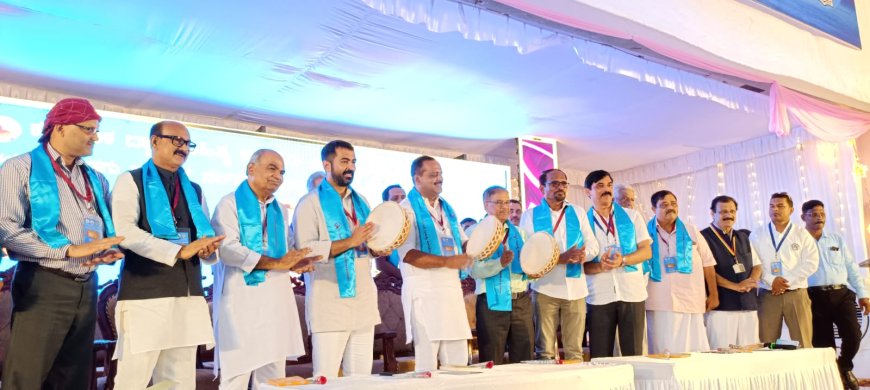 ಮಡಿಕೇರಿಯಲ್ಲಿ ಕೊಡಗು ಜಿಲ್ಲಾ ಬ್ಯಾರಿ ಮೊದಲ ಸಾಹಿತ್ಯ ಸಮ್ಮೇಳನ; ಬ್ಯಾರಿ ಸಮುದಾಯ ಭವನ ನಿರ್ಮಾಣಕ್ಕೆ 1 ಕೋಟಿ ರೂ ಅನುದಾನ: ಯು.ಟಿ.ಖಾದರ್