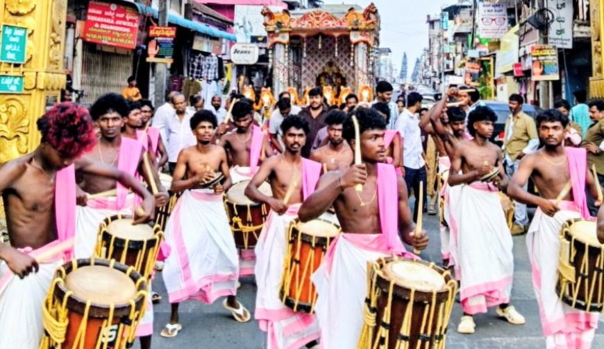 ಕುಶಾಲನಗರ : ವಾಸವಿ ಜಯಂತಿ ಅಂಗವಾಗಿ ಅದ್ದೂರಿ ಮೆರವಣಿಗೆ