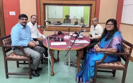 ಹಲೋ ಆಕಾಶವಾಣಿ ‘ಬೆಳಕ ಹುಡುಕುತ್ತಾ’ ನೇರಪೋನ್ ಇನ್ ಕಾರ್ಯಕ್ರಮ ಜಿಲ್ಲಾಧಿಕಾರಿ ಸೋಮಶೇಖರ್ ಭಾಗಿ; ಸಾರ್ವಜನಿಕರಿಂದ ಉತ್ತಮ ಸ್ಪಂದನೆ