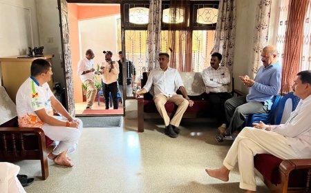 ಒಲಂಪಿಯನ್ ಎ.ಬಿ.ಸುಬ್ಬಯ್ಯ ನಿವಾಸಕ್ಕೆ ಎ.ಎಸ್.ಪೊನ್ನಣ್ಣ ಭೇಟಿ