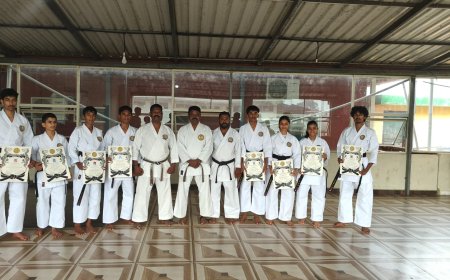 ವಿರಾಜಪೇಟೆ;ಬ್ಲಾಕ್ ಬೆಲ್ಟ್ ಪರೀಕ್ಷೆ ಉತ್ತೀರ್ಣಗೊಂಡ ಶಿಬಿರಾರ್ಥಿಗಳಿಗೆ ಪ್ರಮಾಣ ಪತ್ರ ವಿತರಣೆ