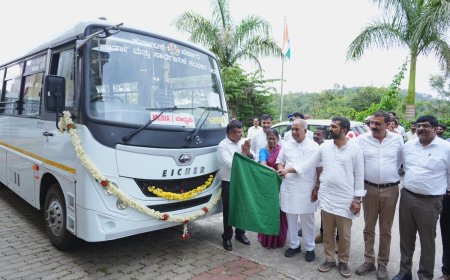 ಪತ್ರಿಕಾ ಪ್ರವಾಸ ವಾಹನಕ್ಕೆ ಚಾಲನೆ