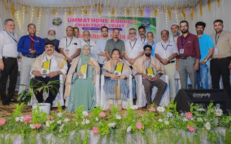 ಶ್ರೇಷ್ಠ ಅಂಕಗಳಿಂದ ಮಾತ್ರವೇ ಜೀವನವನ್ನು ನಿರ್ಧರಿಸಲು ಸಾಧ್ಯವಿಲ್ಲ;ಲೇಖಕ ಹಾಗೂ ಪ್ರಾಧ್ಯಾಪಕ ಅರ್ಜುನ್ ಮೌರ್ಯ ಅಭಿಪ್ರಾಯ   ಉಮ್ಮತ್‌ಒನ್ ಕೊಡಗು ಚಾರಿಟೇಬಲ್ ಟ್ರಸ್ಟ್ ವತಿಯಿಂದ  ಶಿಕ್ಷಣ ಮೇಳ, ಪ್ರತಿಭಾ ಪುರಸ್ಕಾರ ಮತ್ತು ಎಸ್‌ಎಸ್‌ಎಲ್‌ಸಿ ಹಾಗೂ ಪಿಯುಸಿ ಪರೀಕ್ಷೆಯ ಸಾಧಕರಿಗೆ ಸನ್ಮಾನ ಕಾರ್ಯಕ್ರಮ