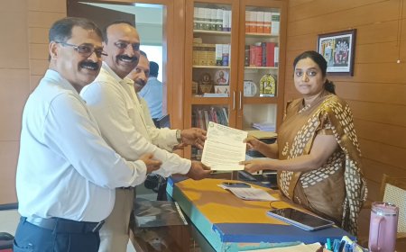 ಆನ್ ಲೈನ್  ಔಷಧಿ ವಹಿವಾಟು ವಿರೋಧಿಸಿ ಕೊಡಗಿನಾದ್ಯಂತ ಔಷಧಿ ಅಂಗಡಿಗಳ ಬಂದ್ ಯಶಸ್ವಿ;  ಪ್ರದಾನಿಗಳಿಗೆ ಜಿಲ್ಲಾಡಳಿತದ ಮೂಲಕ ಮನವಿ ಸಲ್ಲಿಕೆ