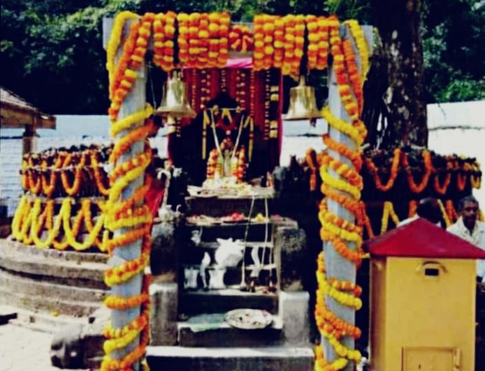 ನಾಳೆಯಿಂದ ಇತಿಹಾಸ ಪ್ರಸಿದ್ಧ ನಾಪೋಕ್ಲು ಬೇತು ಗ್ರಾಮದ ಶ್ರೀ ಮಕ್ಕಿ ಶಾಸ್ತಾವು ದೇವರ ಎಡಮ್ಯಾರು ಹಬ್ಬ ಆರಂಭ
