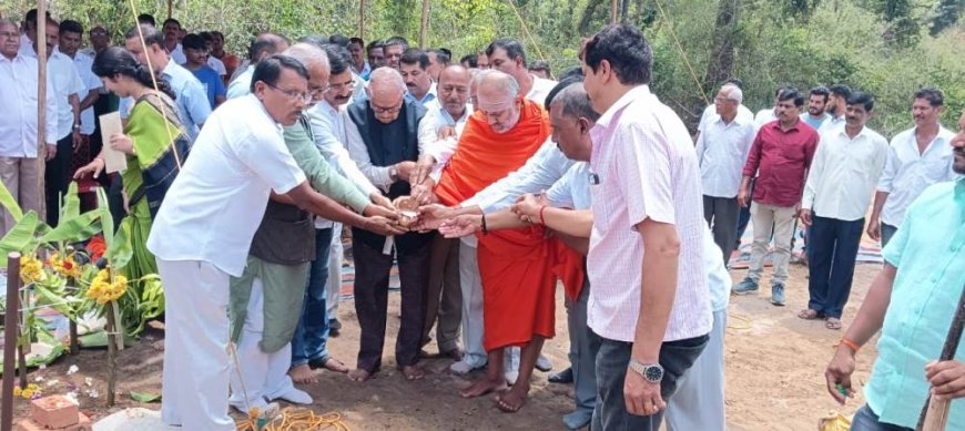ಶನಿವಾರಸಂತೆಯಲ್ಲಿ ಒಕ್ಕಲಿಗರ ನೂತನ ಸಂಘದ ಕಟ್ಟಡ ನಿರ್ಮಾಣಕ್ಕೆ ಭೂಮಿ ಪೂಜೆ