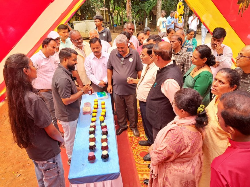 ಪೊನ್ನಂಪೇಟೆ ಅರಣ್ಯ ಮಹಾವಿದ್ಯಾಲಯದಲ್ಲಿ  ವಿಶ್ವ ಜೇನುನೊಣ ದಿನಾಚರಣೆ