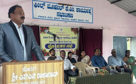 ಕೂಡಿಗೆ : ಸರ್ಕಾರಿ ಪಿಯು ಕಾಲೇಜಿನಲ್ಲಿ ಪೋಷಕರ ಸಭೆ;   ವಿದ್ಯಾರ್ಥಿಗಳ ಶೈಕ್ಷಣಿಕ ಪ್ರಗತಿಗೆ ಪೋಷಕ ಸಹಕಾರ ಅಗತ್ಯ ಹಂಡ್ರಂಗಿ ನಾಗರಾಜು
