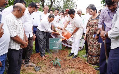 ಒಂದು ಗಿಡ ತಾಯಿಯ ಹೆಸರಿನಲ್ಲಿ ಕಾರ್ಯಕ್ರಮಕ್ಕೆ ಸಂಸದ ಯದುವೀರ್ ಒಡೆಯರ್ ಚಾಲನೆ