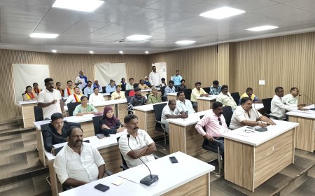 ಕುಶಾಲನಗರ : ದಿ.ಆರ್.ಗುಂಡೂರಾವ್ ಪ್ರತಿಮೆ ನಿರ್ಮಾಣ ಕುರಿತ ಮುಖಂಡರ ಸಭೆ