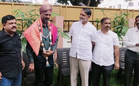 ಆರ್ಟ್ ಆಫ್ ಲಿವಿಂಗ್‌ನ ಪ್ರತಿಷ್ಠಿತ ‘ತೆರೆಮರೆಯ ಸಾಧಕ’ ಪ್ರಶಸ್ತಿ ಪಡೆದ "ಮಾಧ್ಯಮ ಸ್ಪಂದನ" ಸಂಸ್ಥಾಪಕ ಅಜ್ಜಮಾಡ ರಮೇಶ್ ಕುಟ್ಟಪ್ಪ" ರಿಗೆ ಪ್ರತಿನಿಧಿ ಪತ್ರಿಕಾ ಬಳಗದ ವತಿಯಿಂದ ಸನ್ಮಾನ