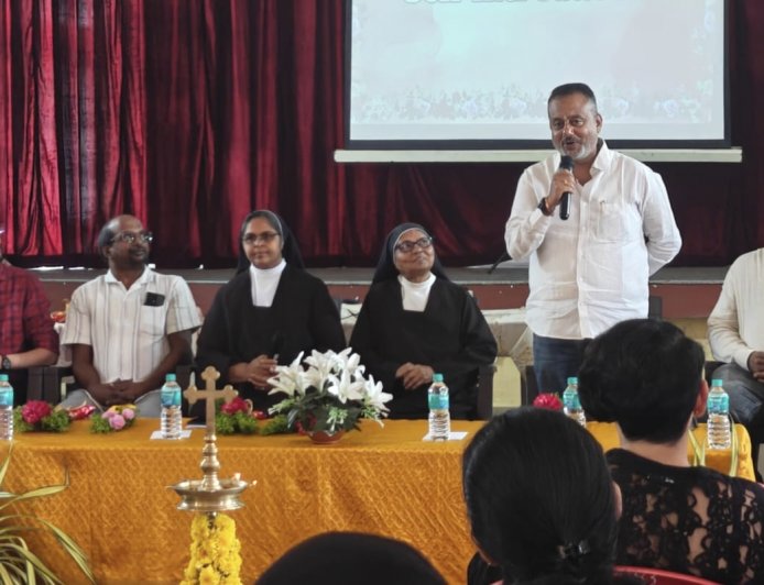 ಕುಶಾಲನಗರ : ಡಿಸೆಂಬರ್ ನಲ್ಲಿ ಫಾತಿಮಾ ಕಾನ್ವೆಂಟ್ ಶಾಲೆಯ ಸುವರ್ಣ ಮಹೋತ್ಸವ ಆಚರಣೆಗೆ ತೀರ್ಮಾನ