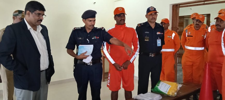 ಎನ್‍ಡಿಆರ್‍ಎಫ್ ತಂಡ ಭೇಟಿ; ಮಾಡಿ ಮಾಹಿತಿ ಪಡೆದ ಜಿಲ್ಲಾಧಿಕಾರಿ